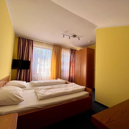 Hotel-Gasthof Deutschmeister Donauwörth Exteriér fotografie