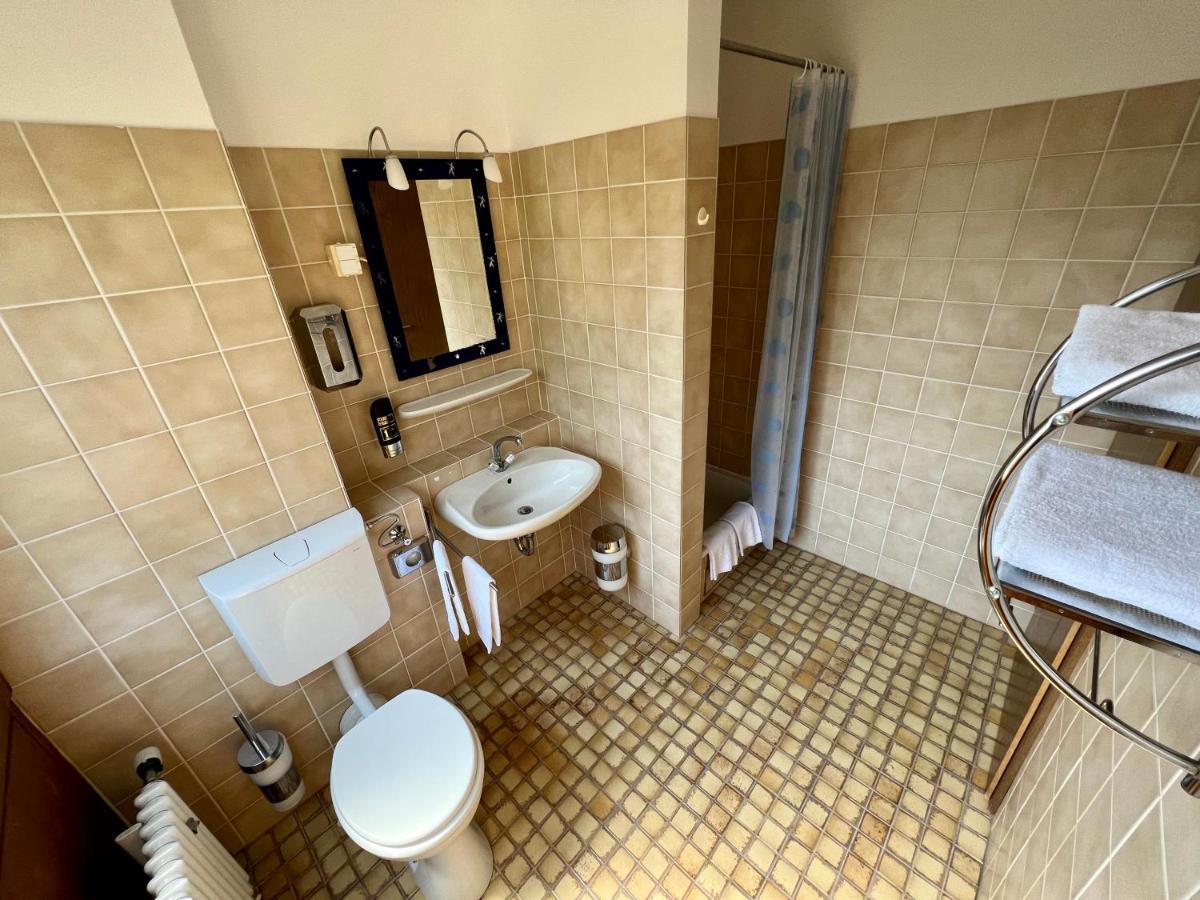 Hotel-Gasthof Deutschmeister Donauwörth Exteriér fotografie